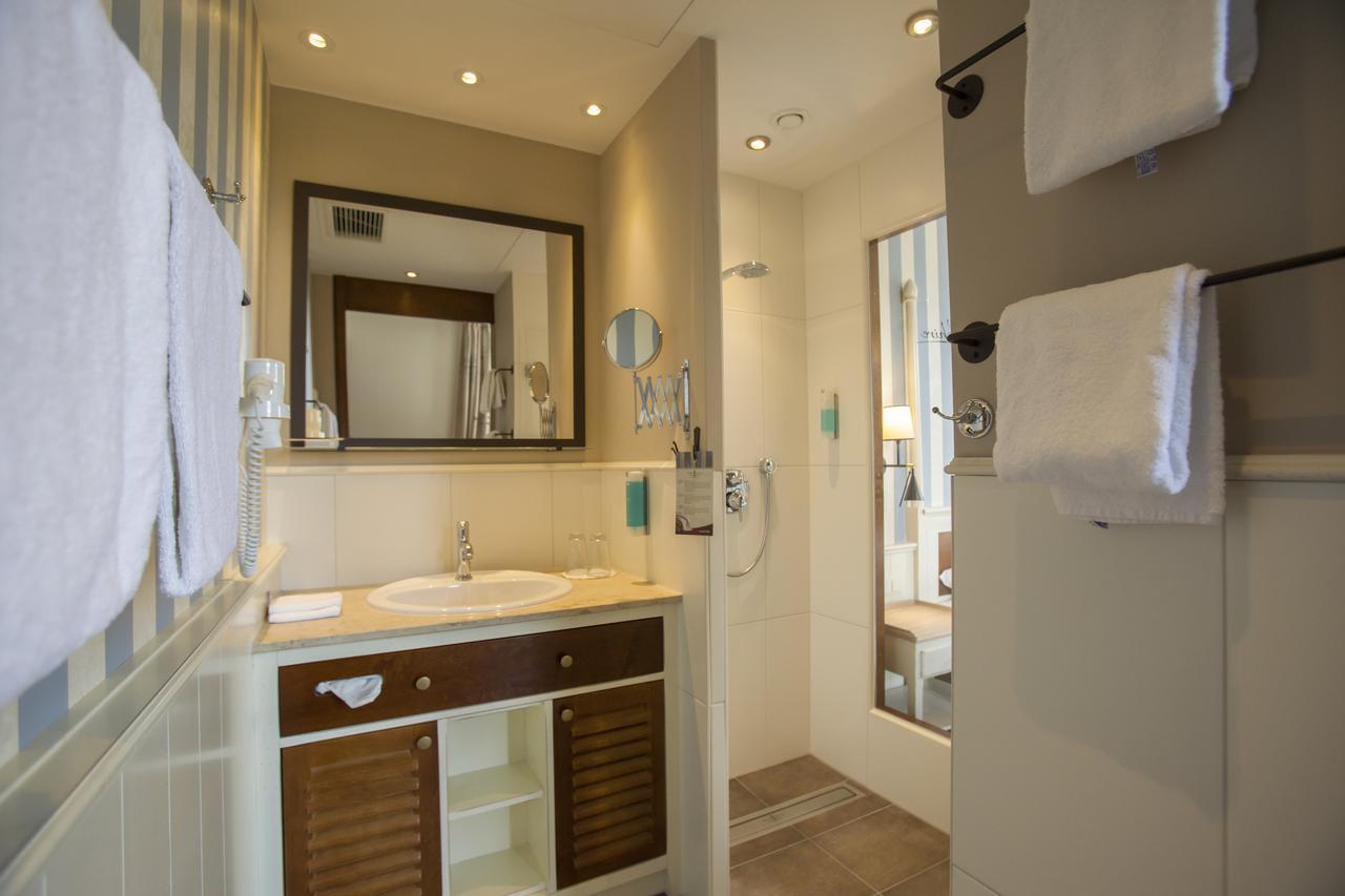 4 Hotel Rust Phòng bức ảnh